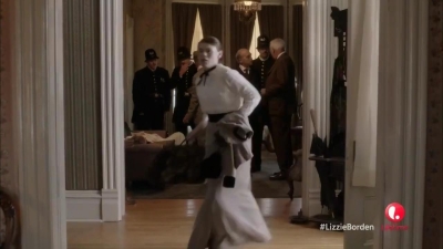 Lizzie_Borden_Took_an_Axe_mkv1409.jpg
