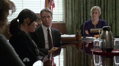 Law_and_Order_S20E20_avi9218.jpg