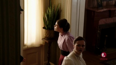 The_Lizzie_Borden_Chronicles_S01E01_mkv1955.jpg