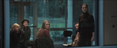 Passengers_mp40646.jpg