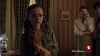 Lizzie_Borden_Took_an_Axe_mkv1494.jpg