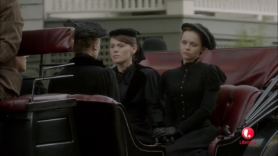Lizzie_Borden_Took_an_Axe_mkv2001.jpg