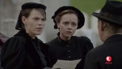 Lizzie_Borden_Took_an_Axe_mkv2099.jpg