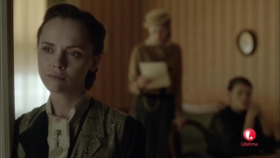 Lizzie_Borden_Took_an_Axe_mkv2125.jpg