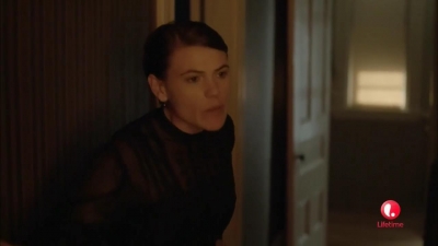 Lizzie_Borden_Took_an_Axe_mkv2200.jpg