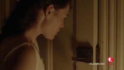 Lizzie_Borden_Took_an_Axe_mkv2238.jpg