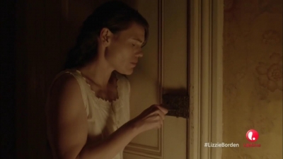 Lizzie_Borden_Took_an_Axe_mkv2244.jpg