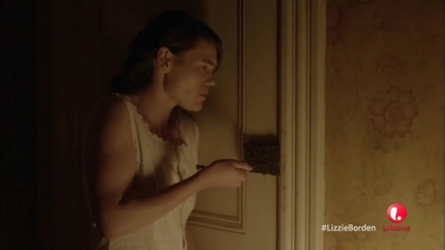 Lizzie_Borden_Took_an_Axe_mkv2246.jpg