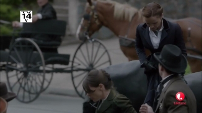 Lizzie_Borden_Took_an_Axe_mkv2281.jpg