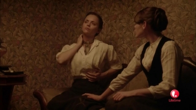 Lizzie_Borden_Took_an_Axe_mkv2758.jpg