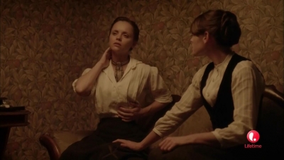 Lizzie_Borden_Took_an_Axe_mkv2760.jpg