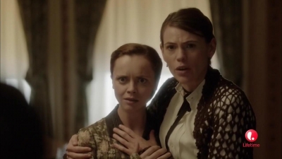 Lizzie_Borden_Took_an_Axe_mkv2998.jpg