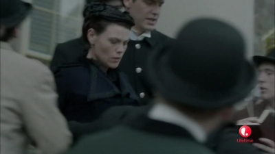 Lizzie_Borden_Took_an_Axe_mkv4186.jpg