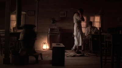 Carnivale_S01E04_mkv4982.jpg