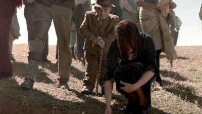 Carnivale_S01E06_mkv1968.jpg