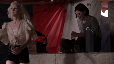 Carnivale_S01E08_mkv4607.jpg