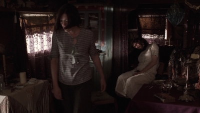 Carnivale_S01E08_mkv5002.jpg