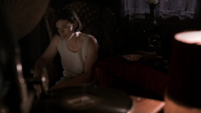 Carnivale_S01E10_mkv1774.jpg