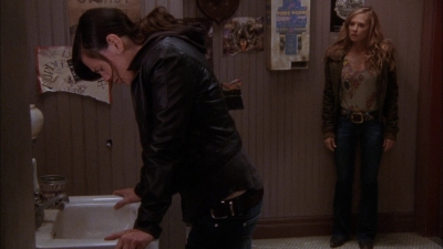 Saving_Grace_S03E09_mkv2355.jpg