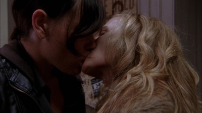 Saving_Grace_S03E09_mkv2410.jpg