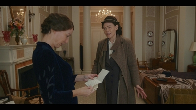 The_First_Lady_S01E01_mkv2889.jpg