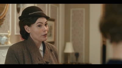 The_First_Lady_S01E01_mkv2897.jpg