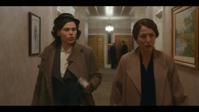The_First_Lady_S01E01_mkv2923.jpg