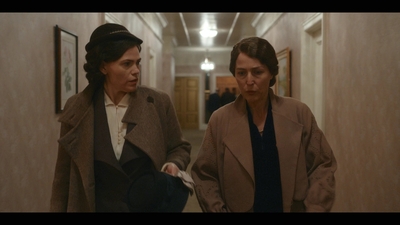 The_First_Lady_S01E01_mkv2926.jpg