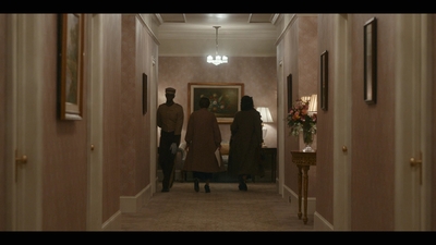 The_First_Lady_S01E01_mkv2928.jpg