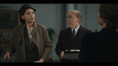 The_First_Lady_S01E01_mkv2991.jpg