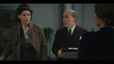 The_First_Lady_S01E01_mkv2992.jpg