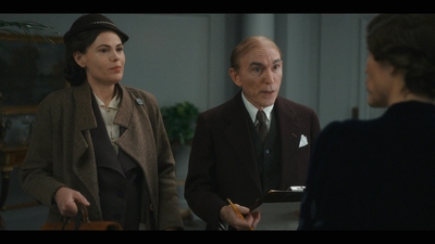 The_First_Lady_S01E01_mkv2999.jpg