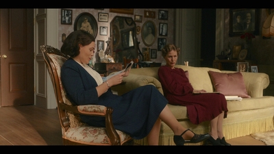 The_First_Lady_S01E07_mkv4992.jpg