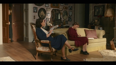 The_First_Lady_S01E07_mkv5002.jpg