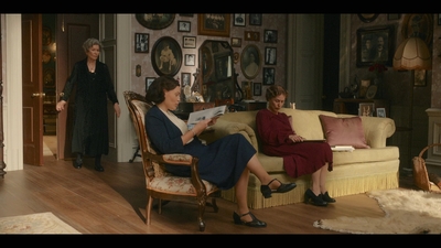 The_First_Lady_S01E07_mkv5004.jpg