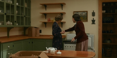 The_First_Lady_S01E10_mp45491.jpg